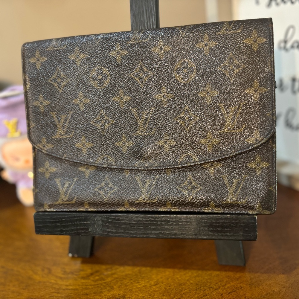 Louis Vuitton Monogram Pochette Rabat Clutch